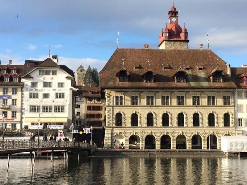 Lucerne: One-Hour Classic City Walk with Hotel Pickup - Lucerne: One-Hour Classic City Walk with Hotel Pickup — A Quick but Rich Introduction to the Swiss Gem