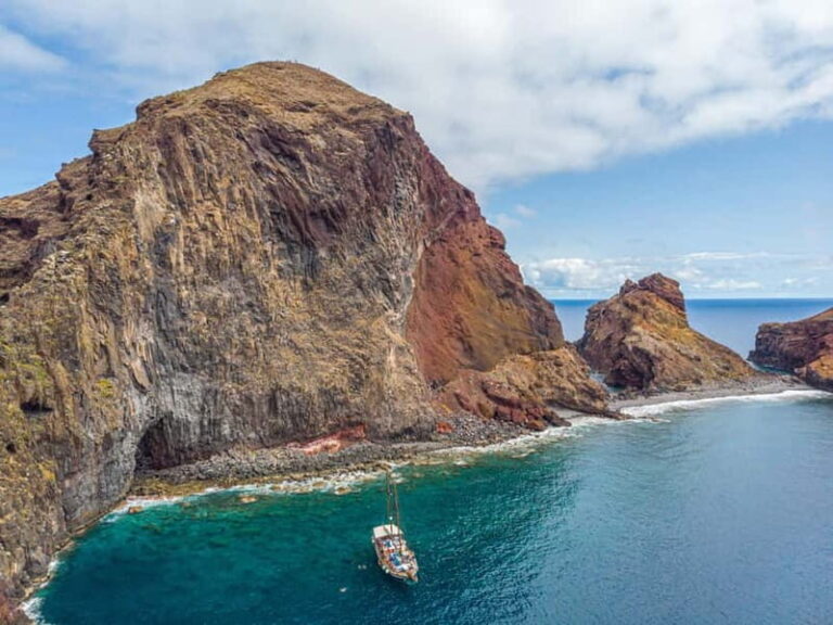 Madeira : 5 hour East Coast boat excursion - The Experience on Board