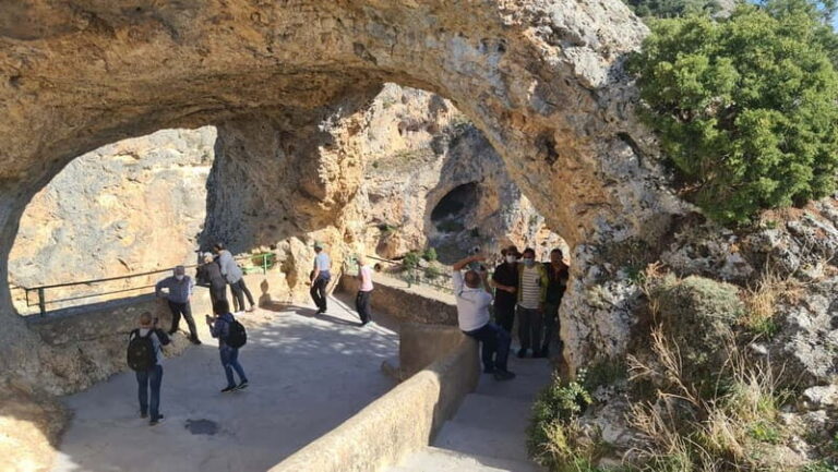 Madrid: Cuenca and Enchanted City Day Tour - Transportation and Group Dynamics