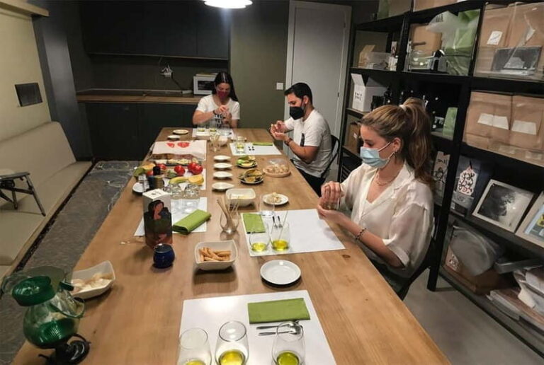 Madrid: Premium Extra Virgin Olive Oil Tasting with Aperitif - Practical Details and Considerations