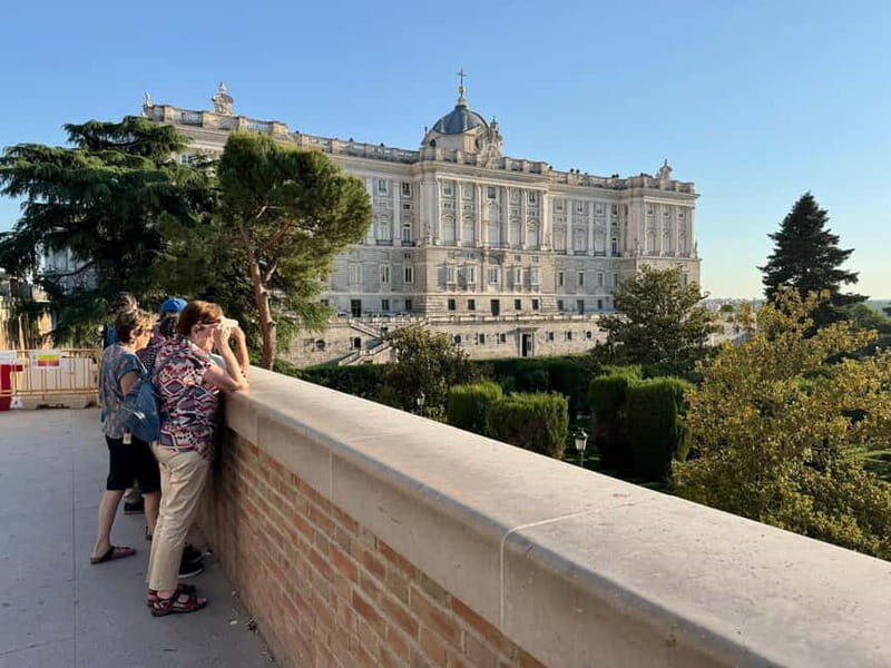 Madrid: Royal Palace Small Group Guided Tour & Wine Tasting - The Wine Tasting with a View