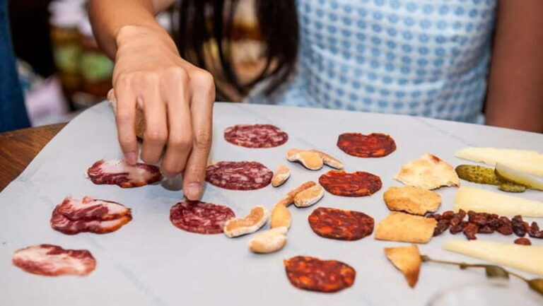 Madrid: Tapas Tour & Authentic Flamenco Experience - Practical Details That Matter