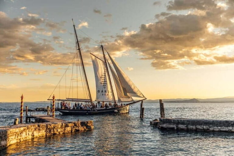 Malcesine: Golden Sunset Cruise with Food, Drinks & Music - The Itinerary: What to Expect During the Cruise