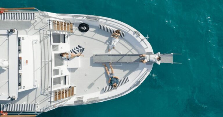 Mallorca: Morning boat tour around Palma Bay with snorkelling 2h - An Overview of the Experience