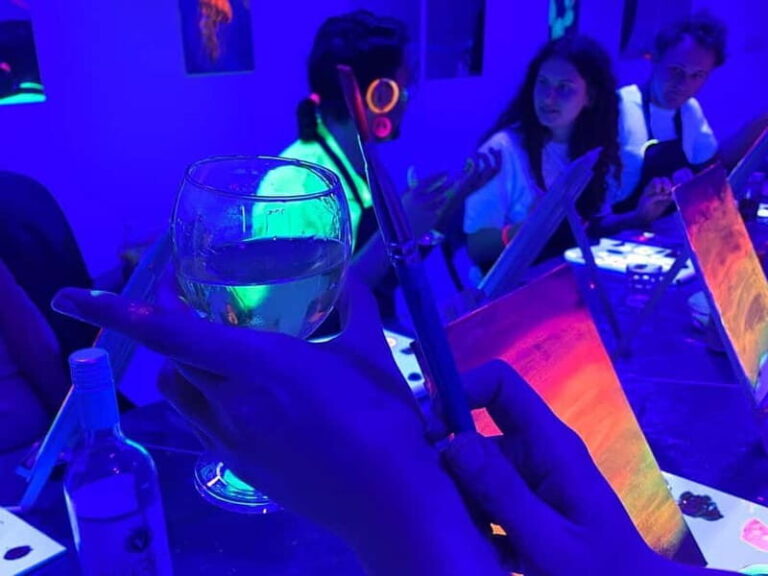 Malta: Glow-in-the-Dark Drink & Paint Experience - Practical Details & Tips