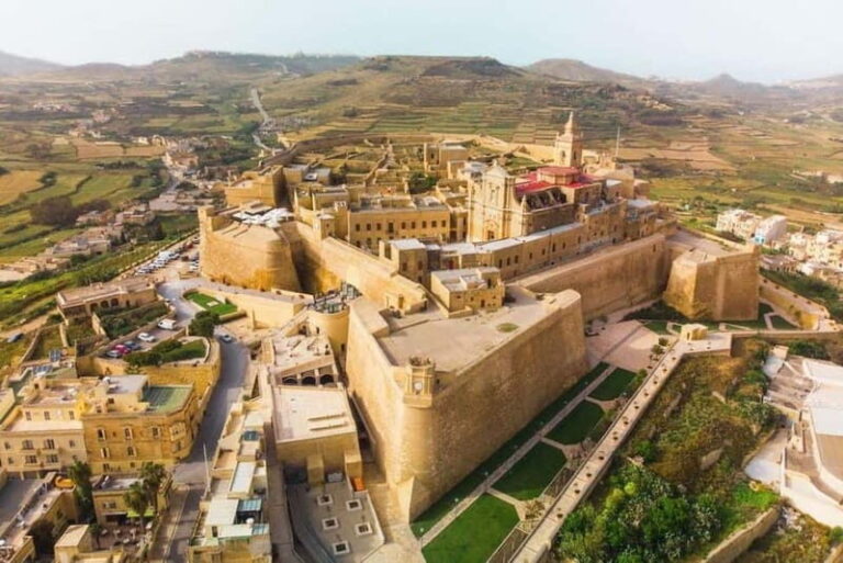Malta: Private Jeep Tour of Gozo - Exploring Gozo in a private Jeep: what it’s all about