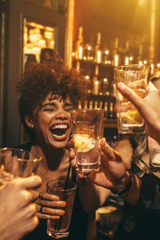 Mannheim: Group - Pub Crawl with Free Shots and VIP entry - What Makes This Tour Stand Out?