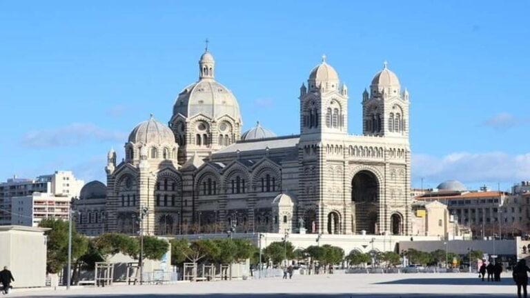 Marseille : Local Neighborhoods Guided Walking Tour - What Makes the Experience Special?