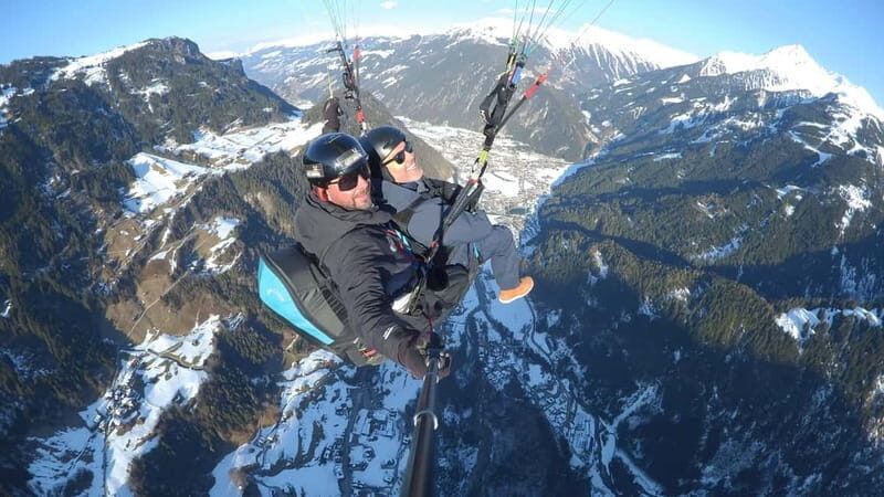 Mayrhofen: Private Tandem Paragliding Flight - Gentle - The Landing