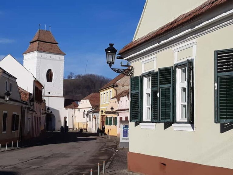 Medias: Guided Historical Walking Tour - How the Experience Stacks Up in Value