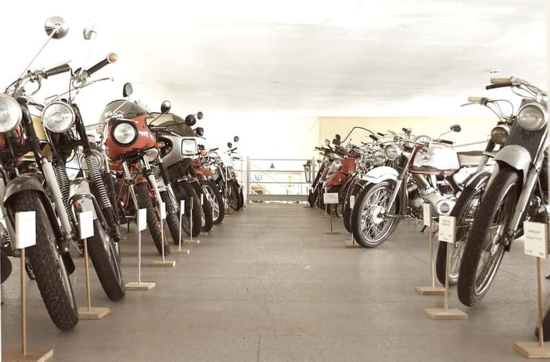 Merks Motor Museum: Private Tour Vintage Car Museum - Who Would Love This Tour?