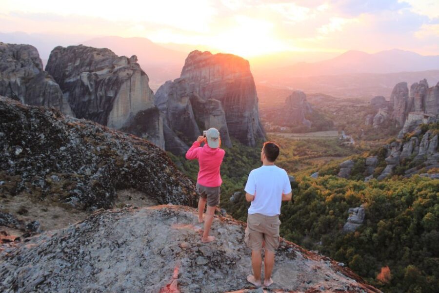 Meteora Mountains Private Half-Day Tour from Kalabaka - Discovering Meteora in Style and Comfort