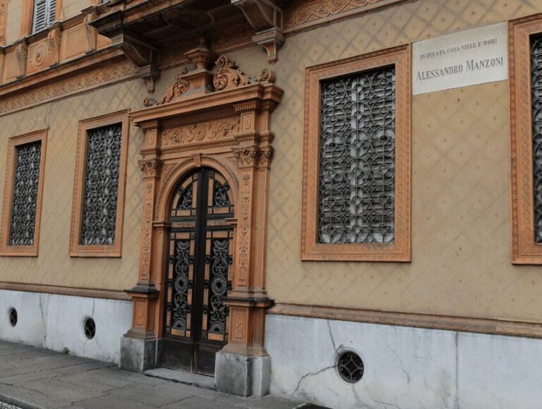 Milan: Casa del Manzoni Entry Ticket - The Practical Side: Access, Cost, and Tips