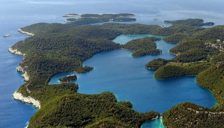 Mljet National Park trip - Bike, Boat & Beach experience - Biking the Island: A Scenic, Cultural Journey