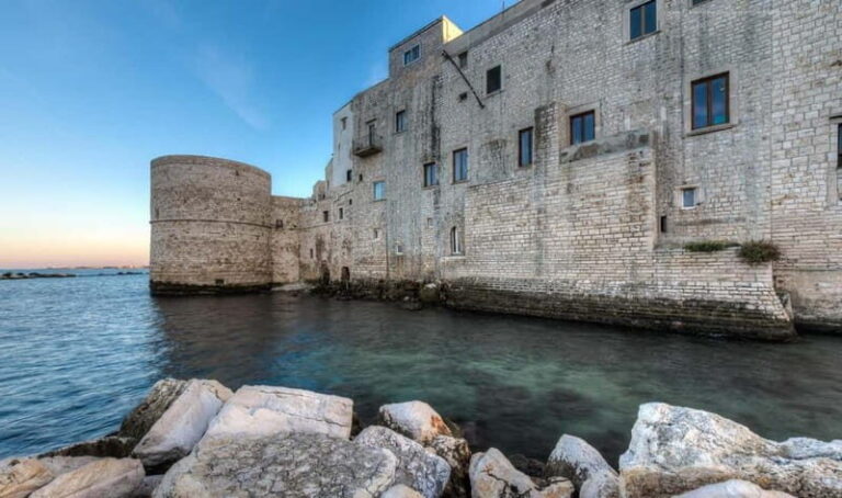 Molfetta: tour of the main attractions of Molfetta - Breathtaking Viewpoints and Historic Landmarks