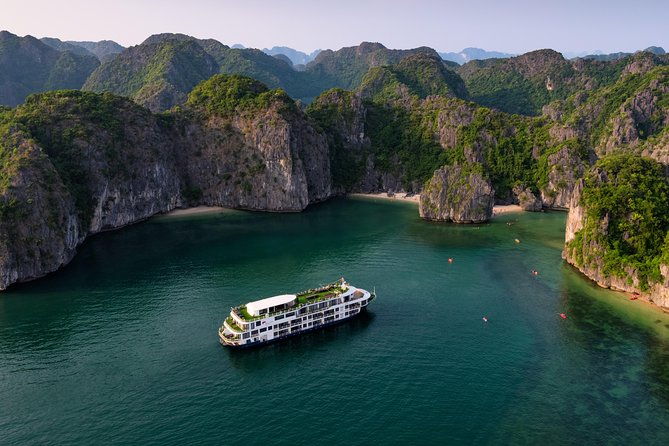 Mon Chéri Cruises 5 star: Amazing 3 days exploring Halong & Cat Ba island - Key Points