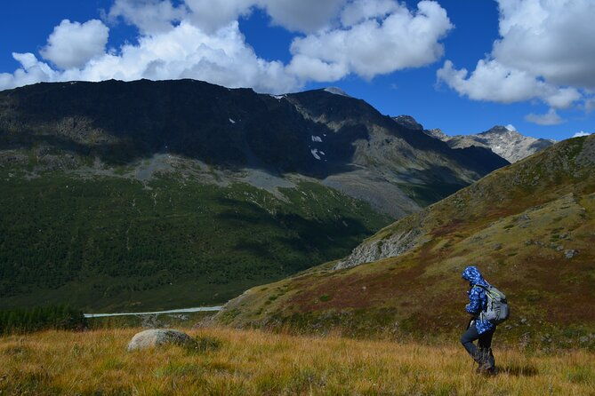Mongolia Trekking Tour in the Altai Tavan Bogd National Park - Key Points