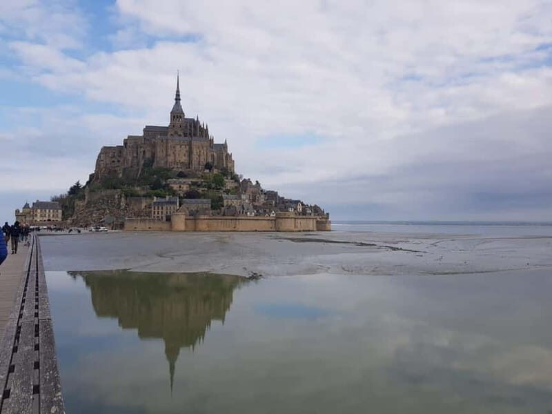 Mont Saint Michel: Village History and Legends Walking Tour - The Physical Aspects: Climbing and Walking