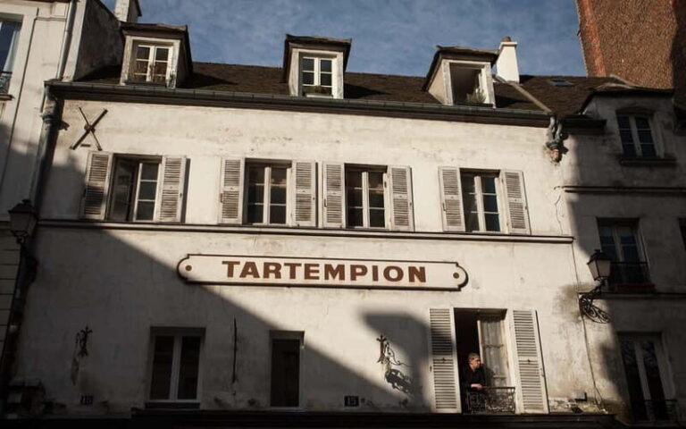 Montmartre : Small Group Guided Walking Tour - The Sum Up