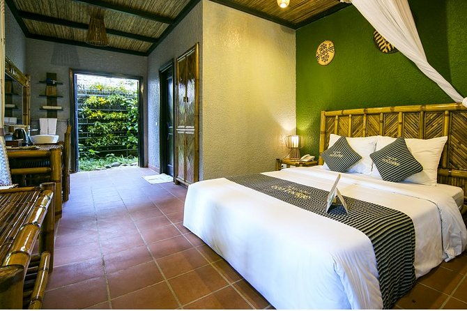 Morning Limousine Transfer Hanoi to Mai Chau 5 hours from Hanoi Old Quarter - Who Is This Tour Best For?