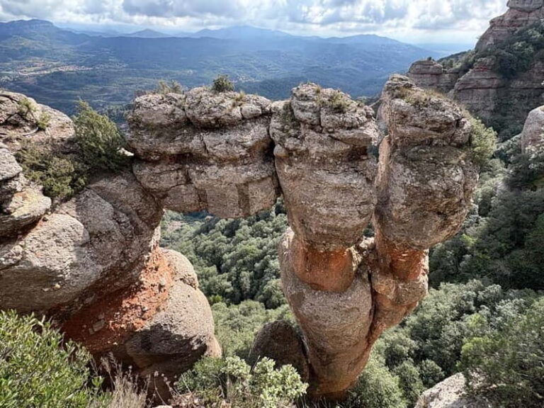 Mountain experience: cliffs & unbelievable rock formations - What Makes This Tour Stand Out