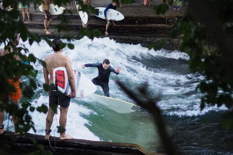 Munich: - Surf Experience Munich - Authenticity and Atmosphere
