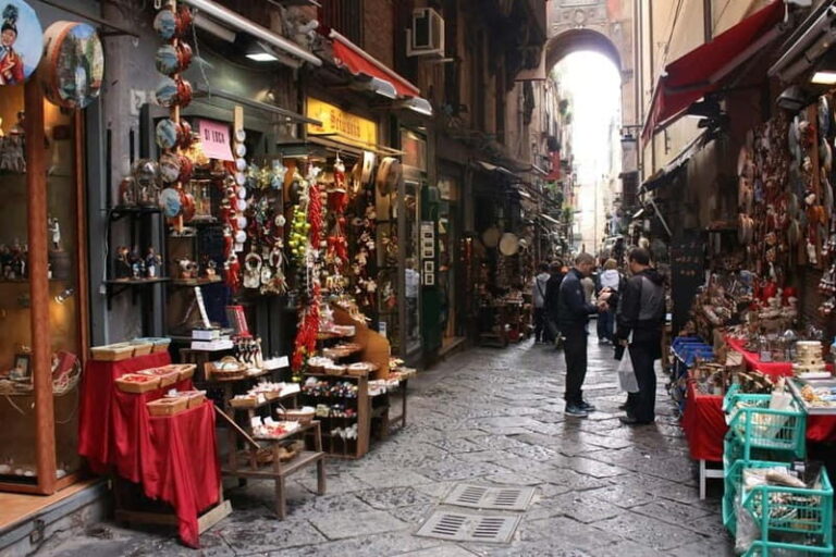 Naples behind the scene walking guided tour - Practical Details and Experience Value
