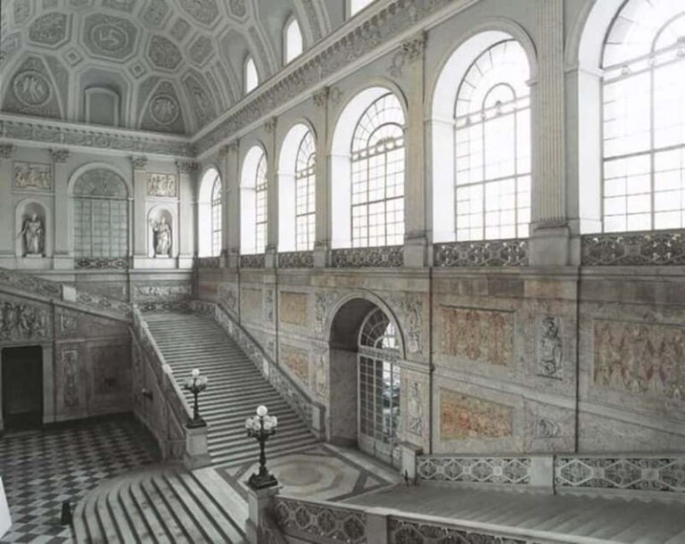 Naples: theater and Neapolitan music from its origins to the 19th century - What’s Included and Practical Details