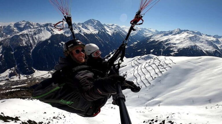 Neustift im Stubaital: Super Combo Paragliding Flight - What to Expect from the Paragliding Flight