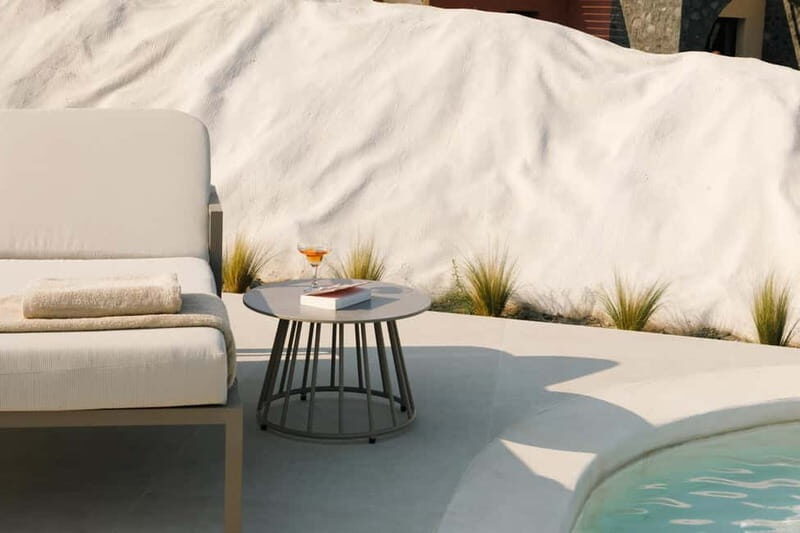 Oia: Retreat Infinity Pool Ticket with Sea and Sunset Views - What to Expect from the Infinity Pool Experience