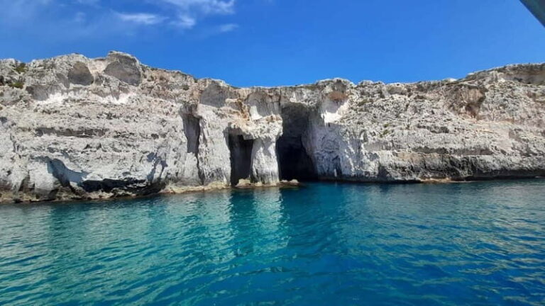 Ortigia: tour delle grotte marine in barca - The Sum Up