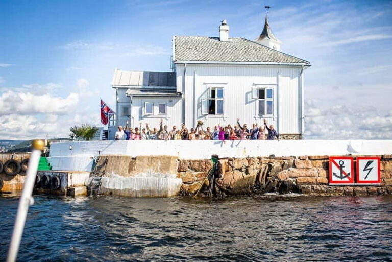 Oslo: fjord dinner cruise on sailing ship + seafood buffet - The Food Experience: A Norwegian Summer Classic
