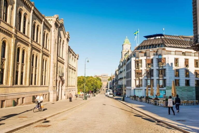 Oslo Old Town Walking Tour and Fjord Cruise Tickets - The Walking Tour Segment: Oslo’s Historic Heartbeat