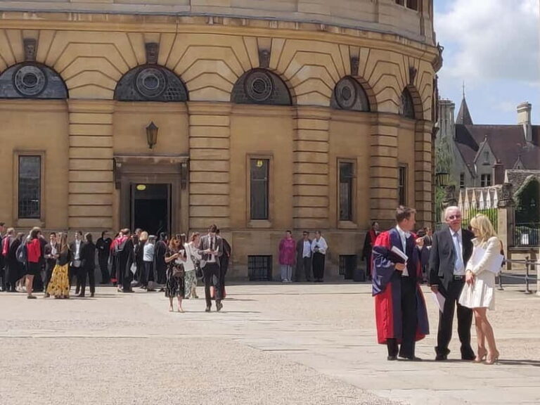 Oxford: Tolkien, Lewis and Alice Walking Tour with College - Who Will Love This Tour?