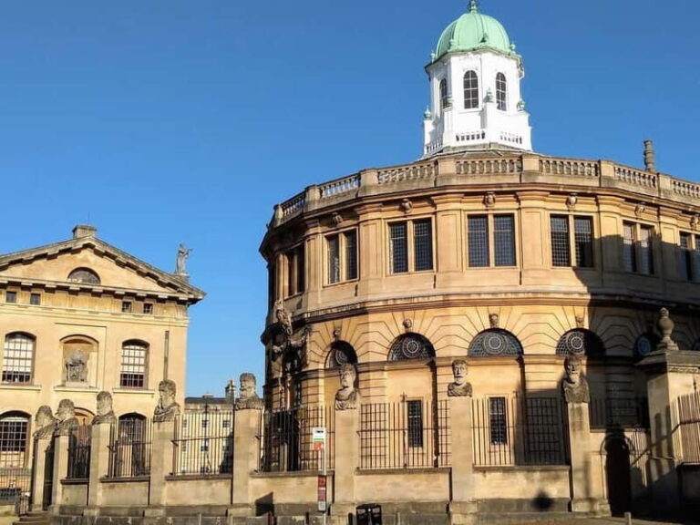 Oxford: Town & Gown Walking Tour - What’s Included and What’s Not
