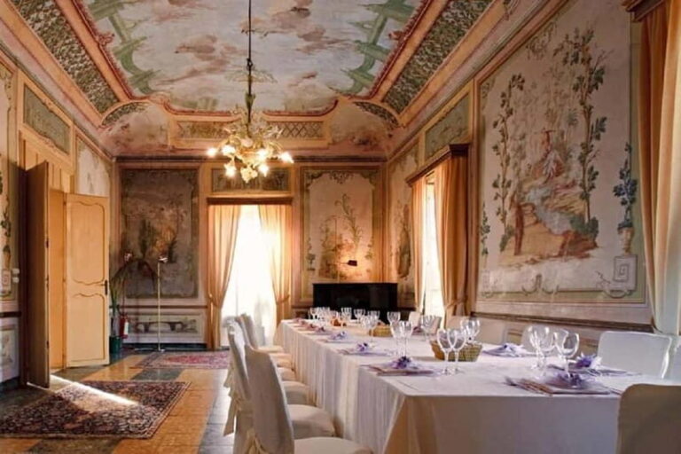 Palermo: lunch in a historic villa between art and cuisine - Architecture and Art: A Visual Feast