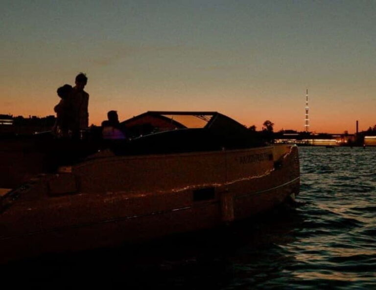 Pantelleria: Private night boat tour with aperitif & dinner - Sunset Aperitif at Scauri