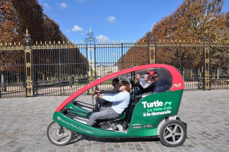 Paris: 2 hours Emily Tour in a Private Rickshaw bike - The Itinerary Breakdown