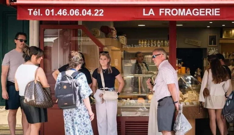 Paris: Food Trail Across the Right and Left Banks - Starting Point: Marché des Enfants Rouges