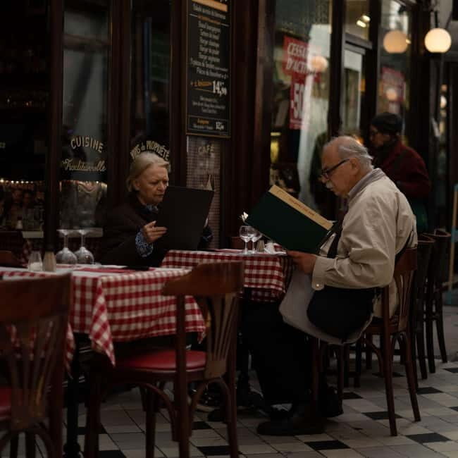 Paris: Introduction to your Neighborhood Tour - The Itinerary Breakdown