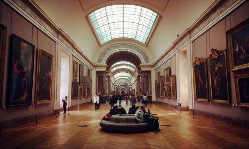 Paris: Louvre Museum Ticket with Audio guide - Navigating the Louvre with Your Digital Guide