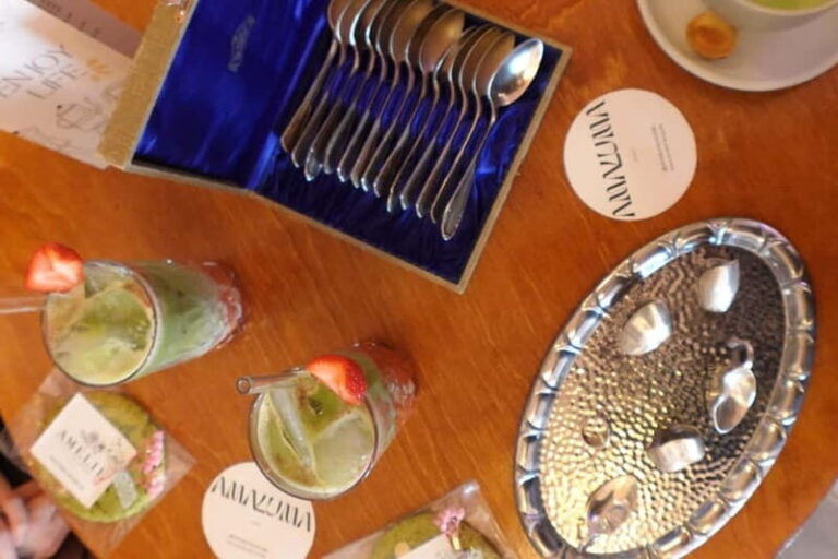 Paris: Silver Spoon Ring Workshop in Le Marais - The Workshop Experience: Details and Atmosphere