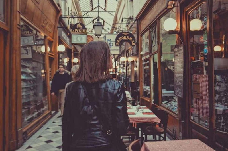 Paris: The Great Crosswalk! Chronological view of Paris! - What to Expect from the Experience
