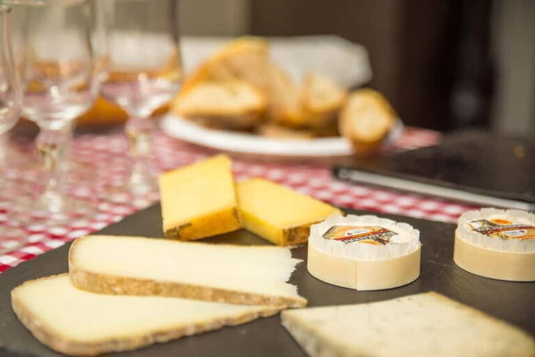 Paris: Walking Food Tour with Cheese, Wine and Delicacies - The Value of the Tour