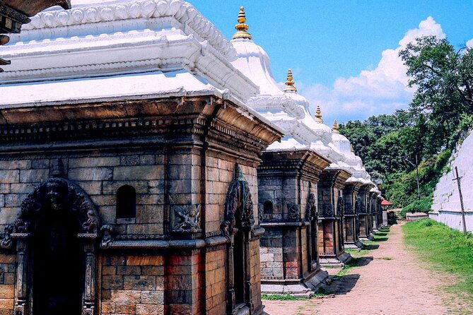 Pashupatinath Temple, Hindu Crematorium and Aarati in-depth Tour - Introduction to Pashupatinath Temple