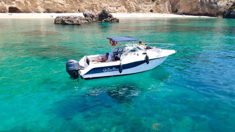 Passeio de Barco em Sesimbra (Publico/Compartilhado) - The Value of the Experience