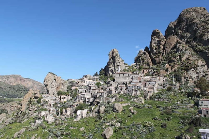 Pentedattilo: Ghost Town Private Walking Tour