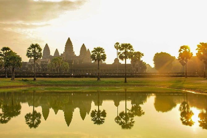 Personalised Angkor Wat Sunrise Off-the-Beaten Track Tour - Key Points