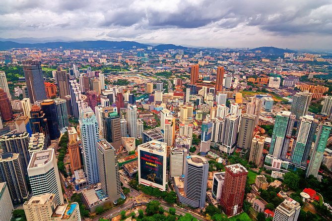 Petronas Twin Towers Skybridge and Kuala Lumpur City Tour - Overview of the Petronas Twin Towers Skybridge and Kuala Lumpur City Tour