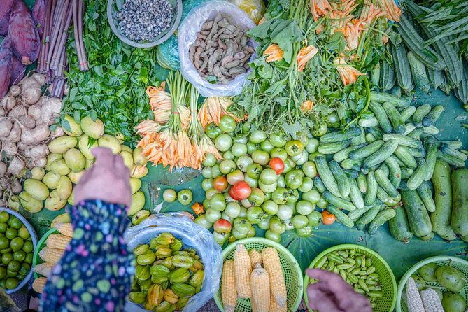 Phnom Penh Morning Market & Food Tour by Tuktuk - Includes All Food & Drinks! - Discover Phnom Penh’s Authentic Flavors with a Morning Food & Market Tour